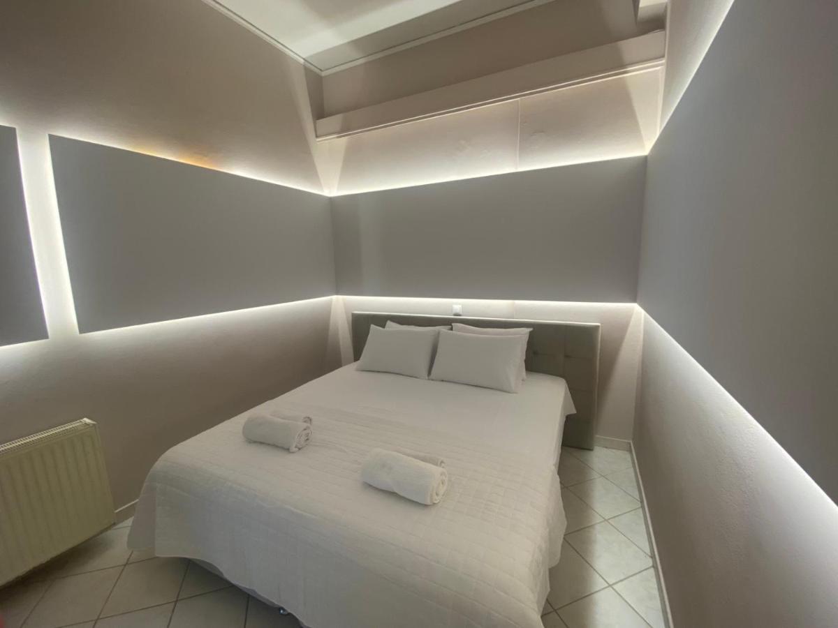 Comfortable Apartment Near To Metro Athens Exterior photo