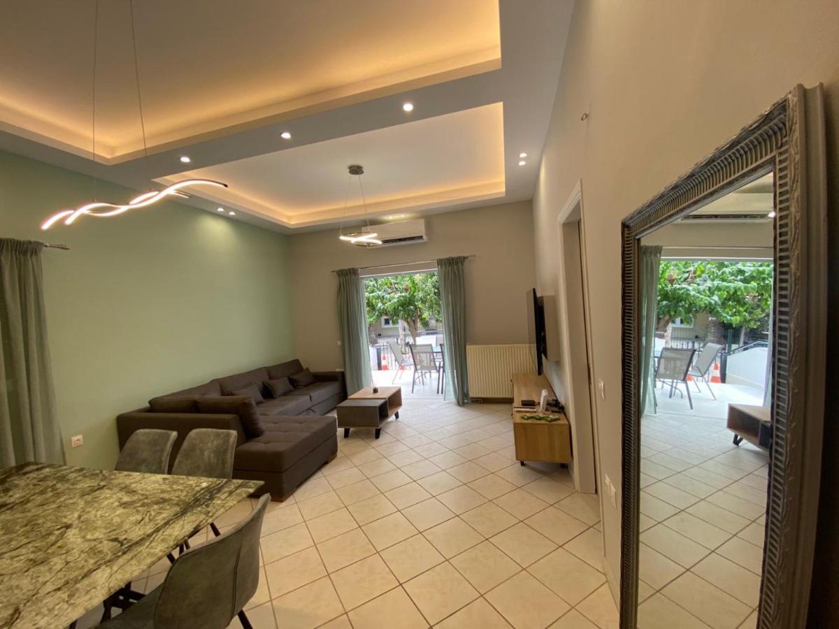 Comfortable Apartment Near To Metro Athens Exterior photo