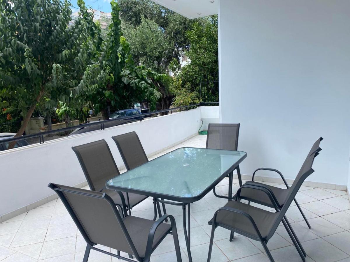 Comfortable Apartment Near To Metro Athens Exterior photo